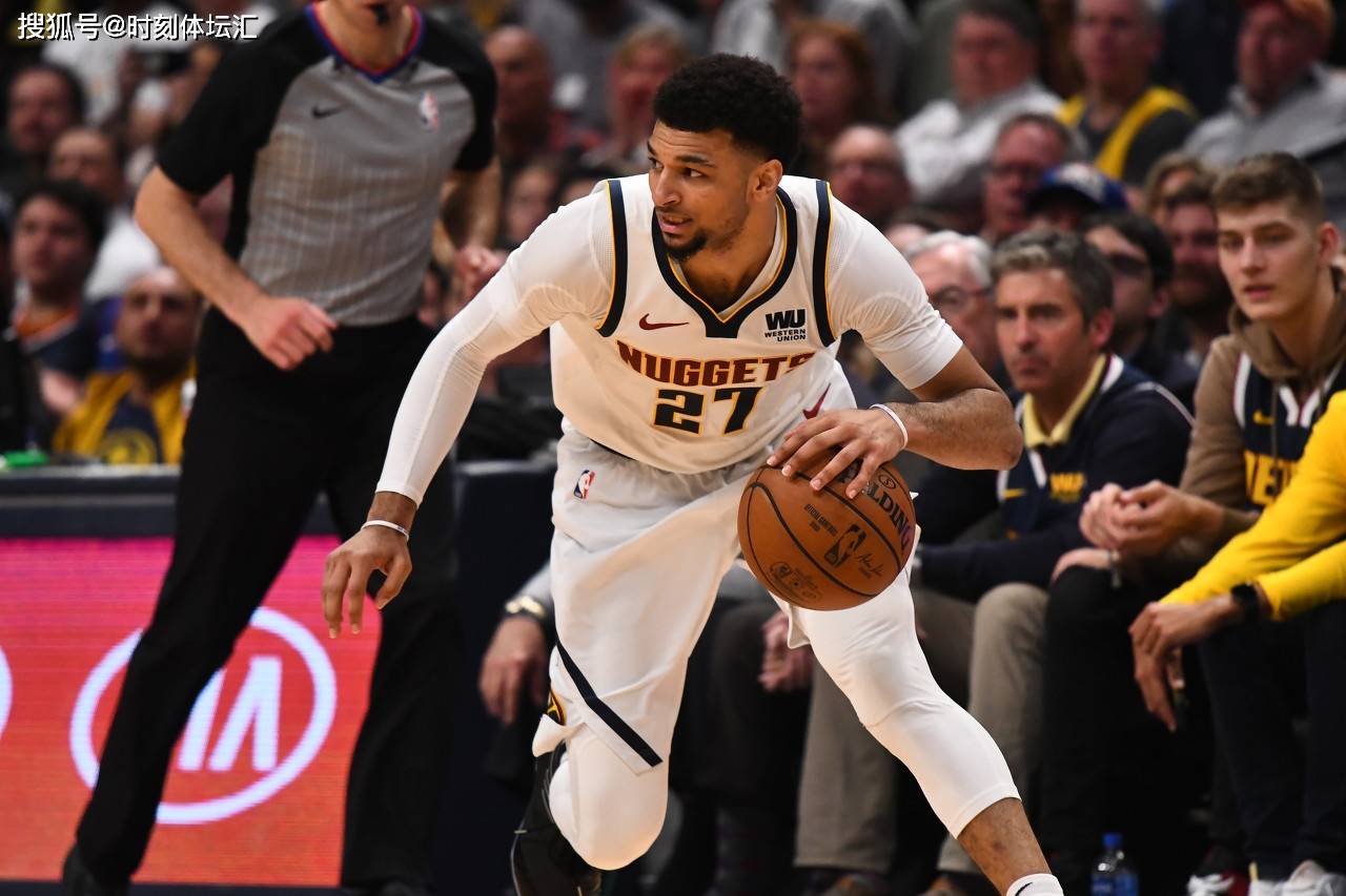 包含转会期多特蒙德主帅复盘赛后本菲卡刷新队史纪录，这一次真的穆雷在湖人比赛中出色防守的词条