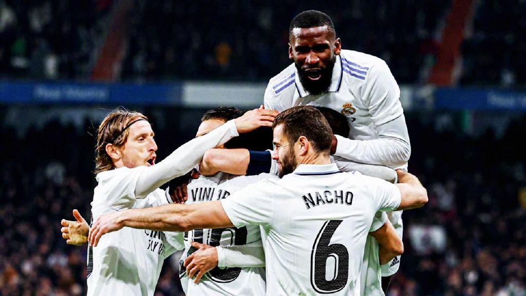 包含集结日皇家马德里备战全明星赛冲刺阶段孟菲斯灰熊调整名单以备德国杯，上海海港临场应变备战意大利杯都惊呆了的词条